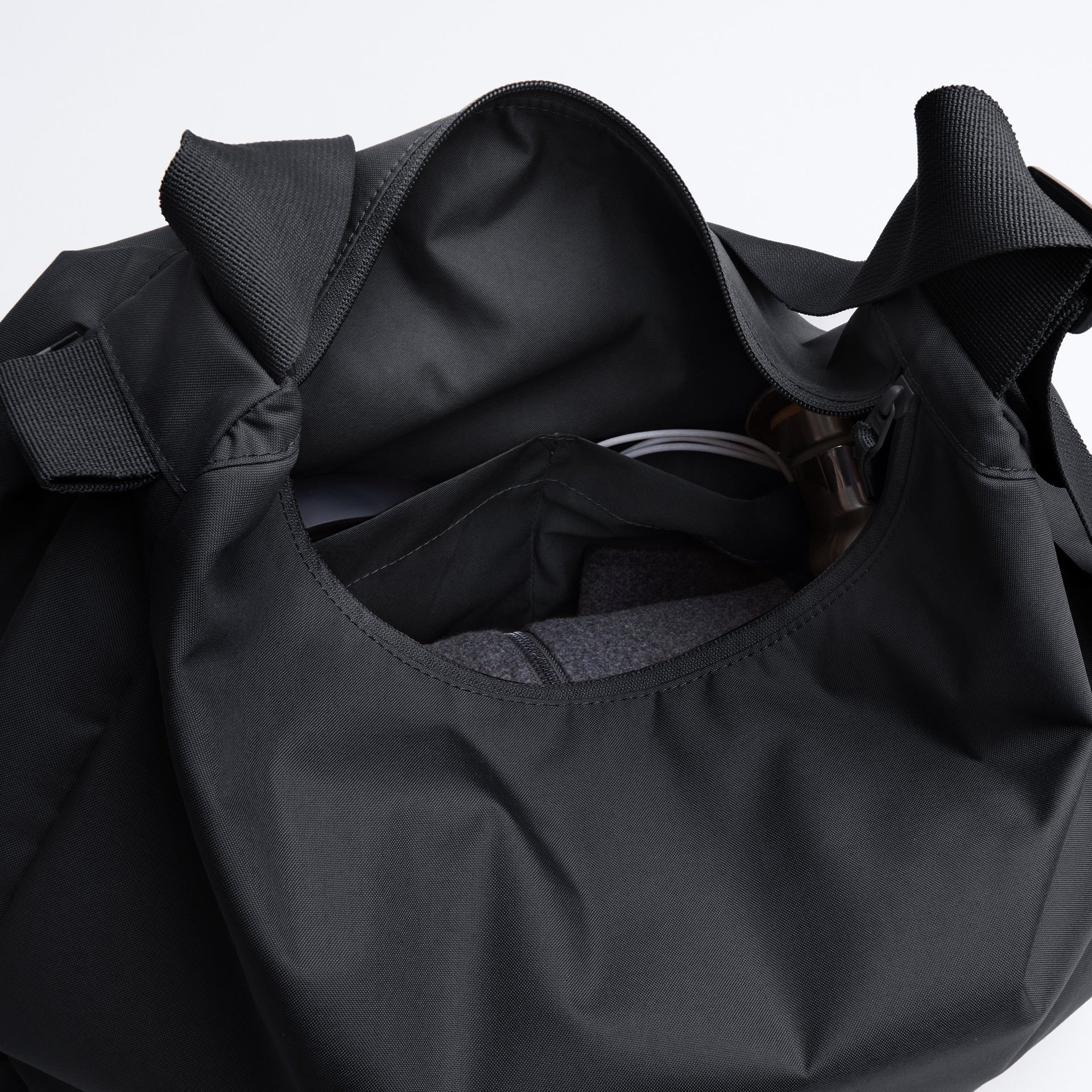 GOT BAG CURVED BAG MONOCHROME - Image 15
