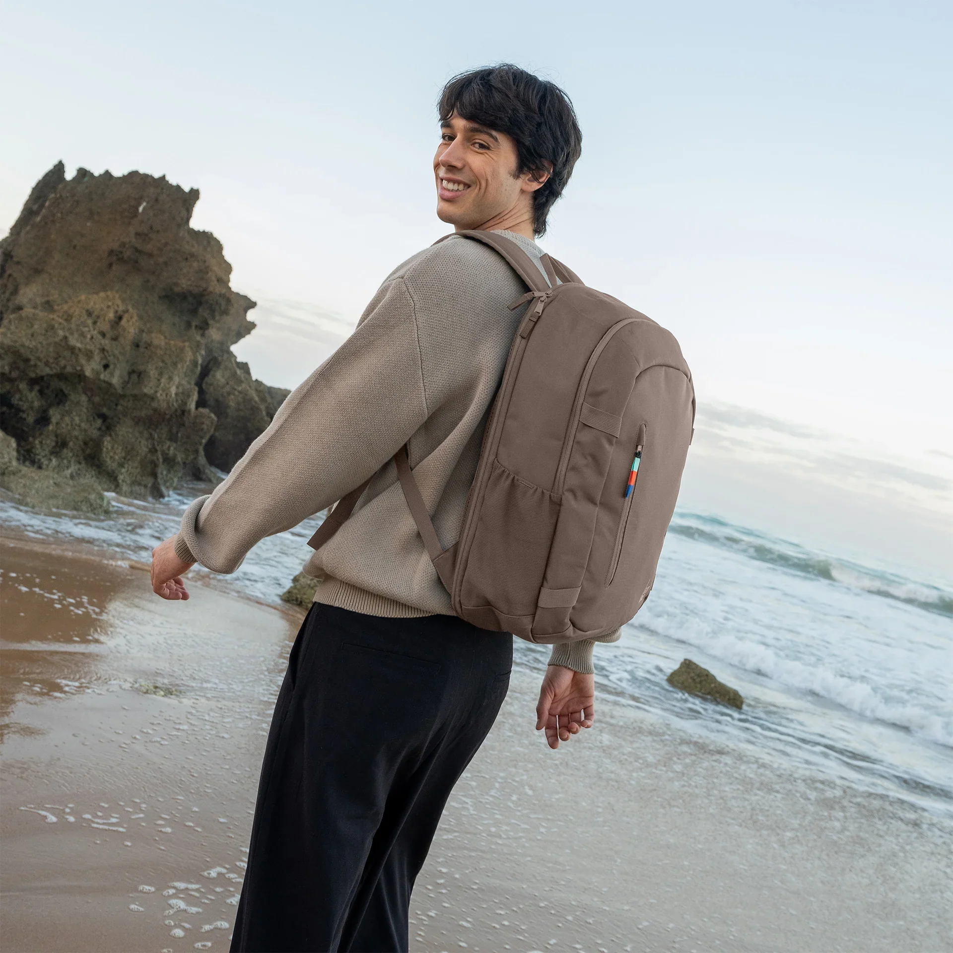 GOT BAG MOCHILA HYBRID PACK - Image 14